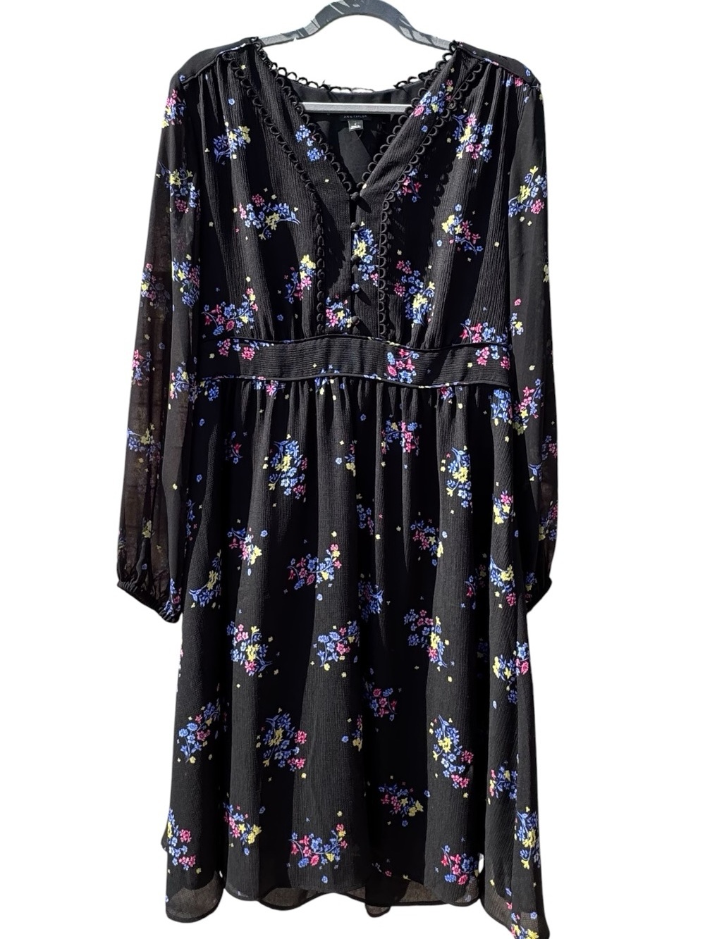 Ann Taylor Black Floral Long-Sleeve V-Neck Midi Dress Sz 8